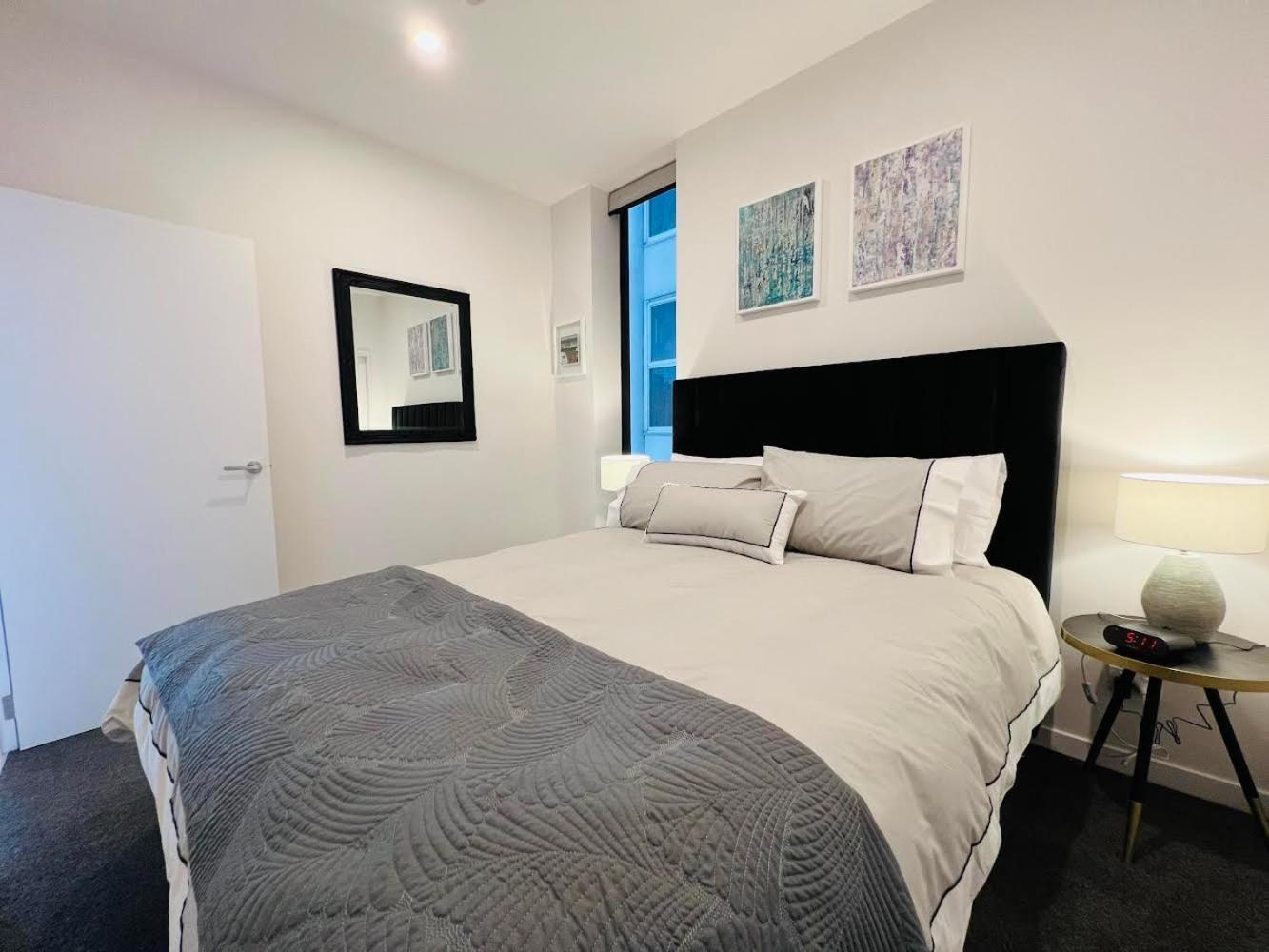 City Style Apartment Wellington Exterior photo